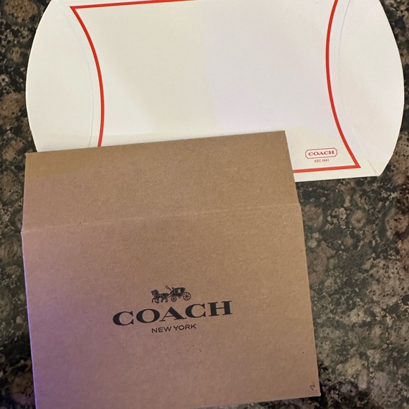 Coach Box Set- set of 4 boxes - Picture 2 of 3